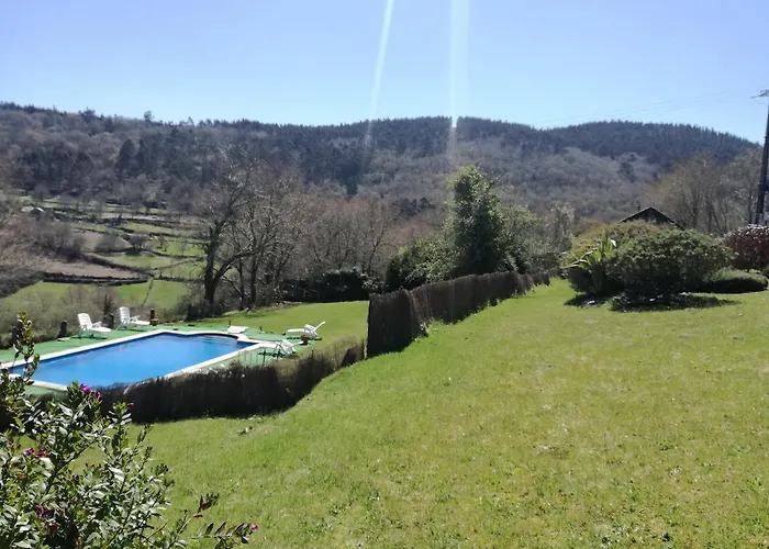 Летний дом O Bergando Котобаде